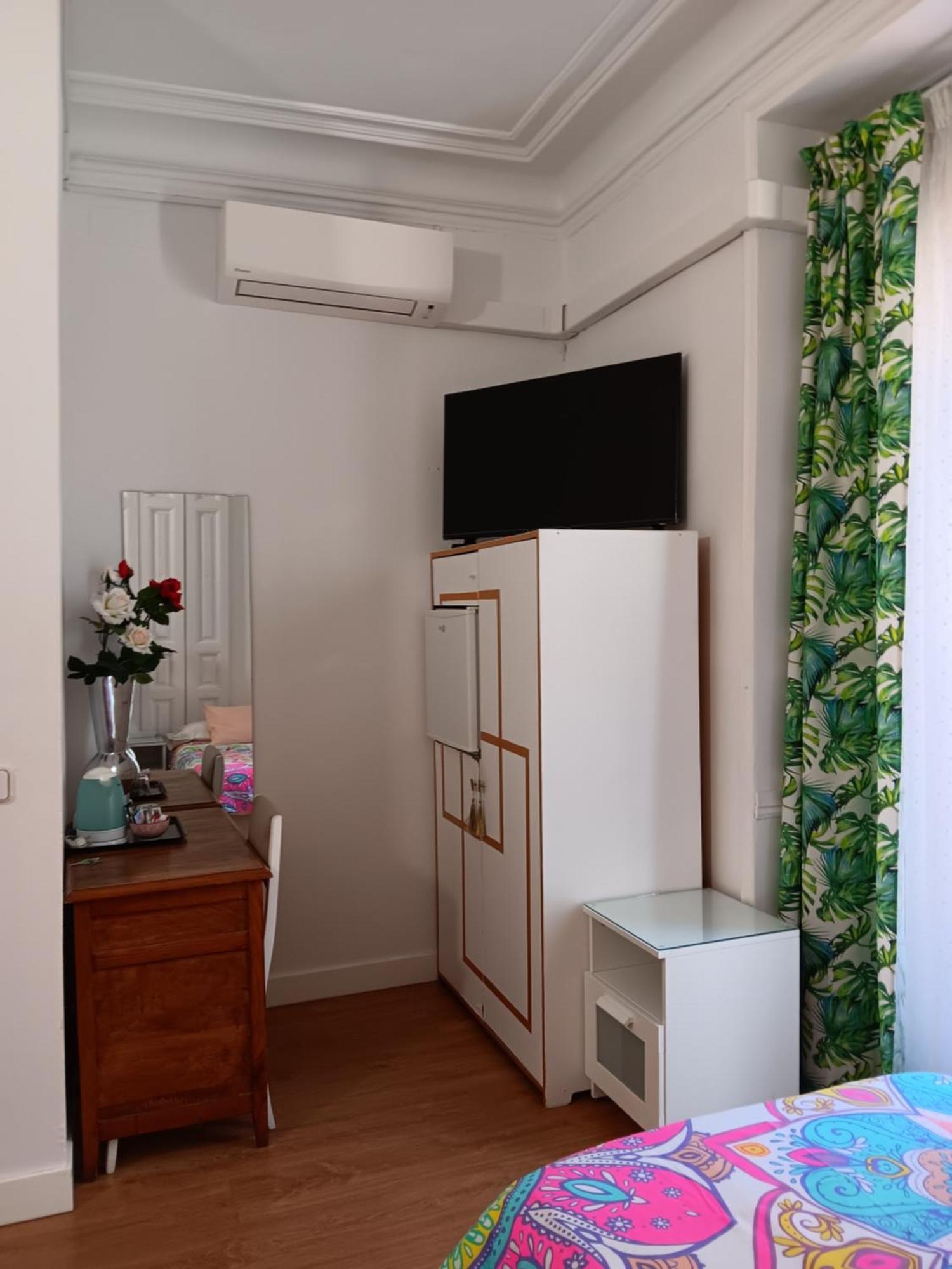 Hostal Casa Chueca Madrid Kültér fotó