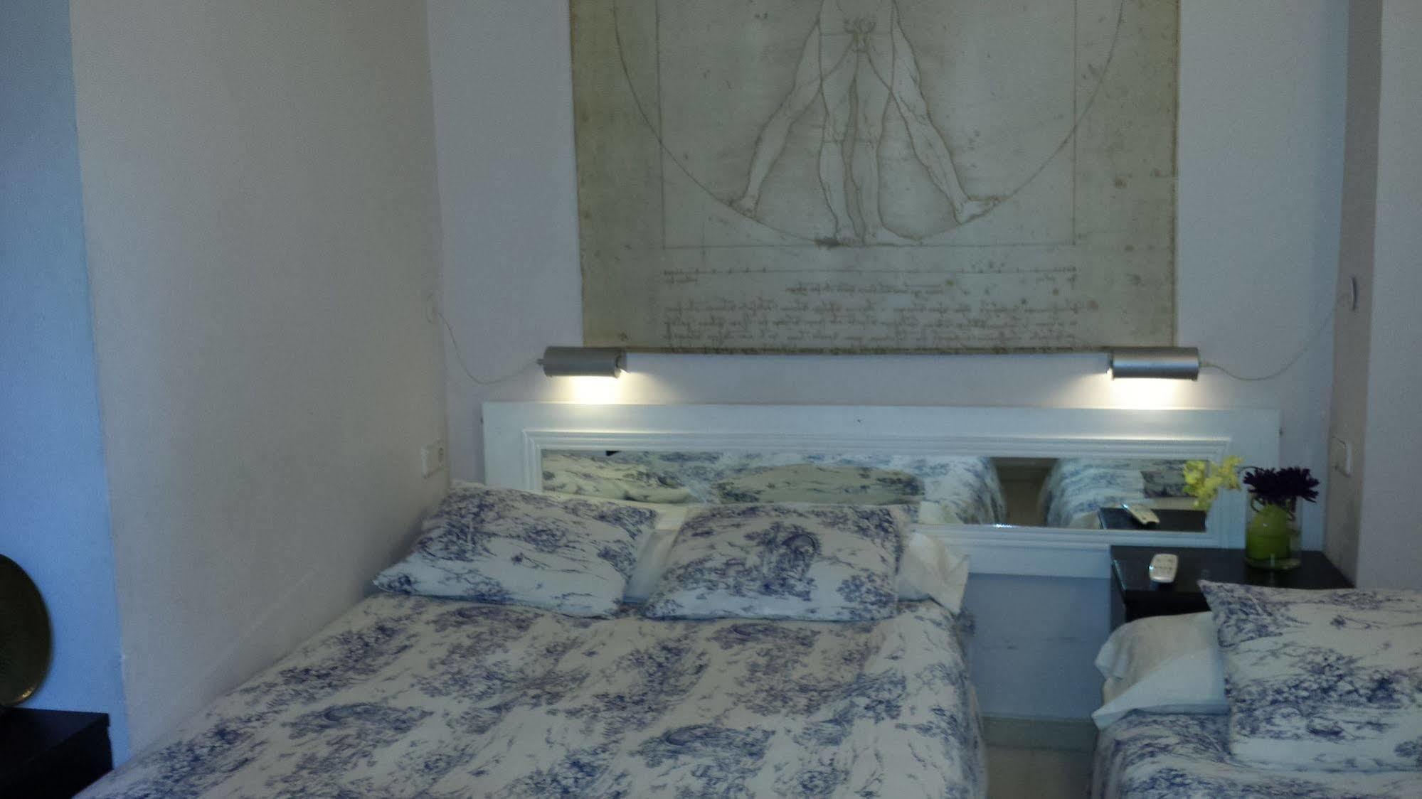 Hostal Casa Chueca Madrid Kültér fotó